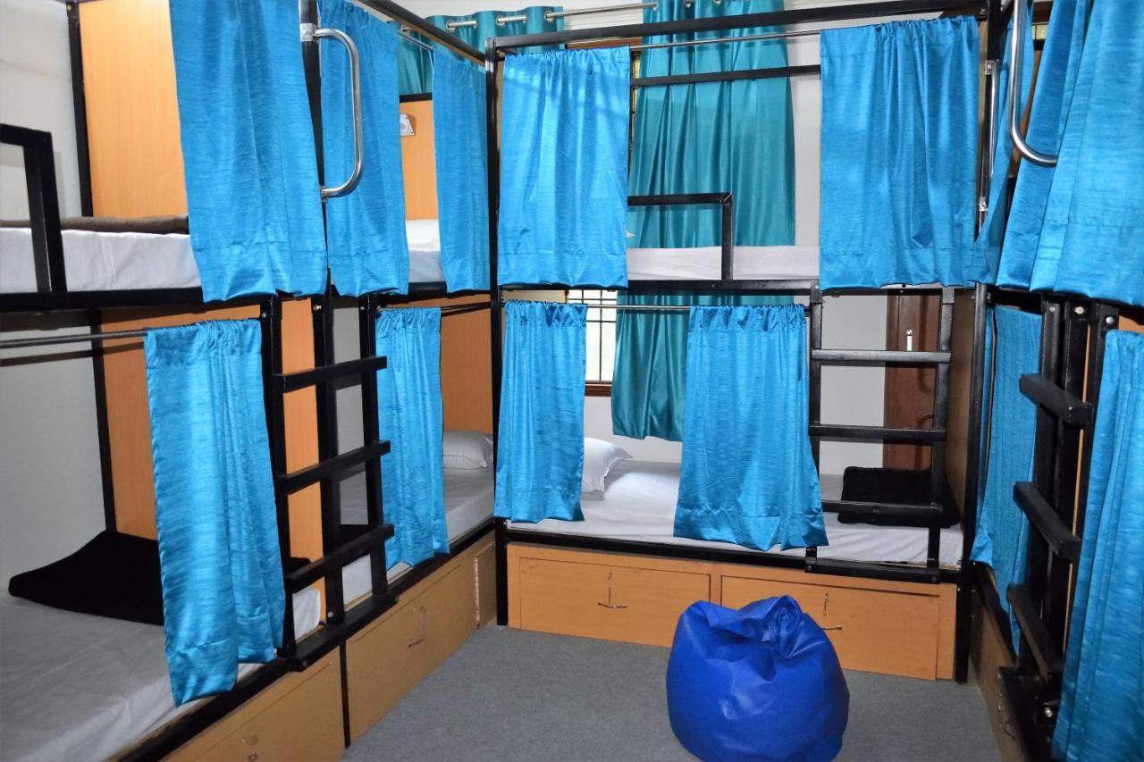 Bunkmates Hostel New Delhi Buitenkant foto